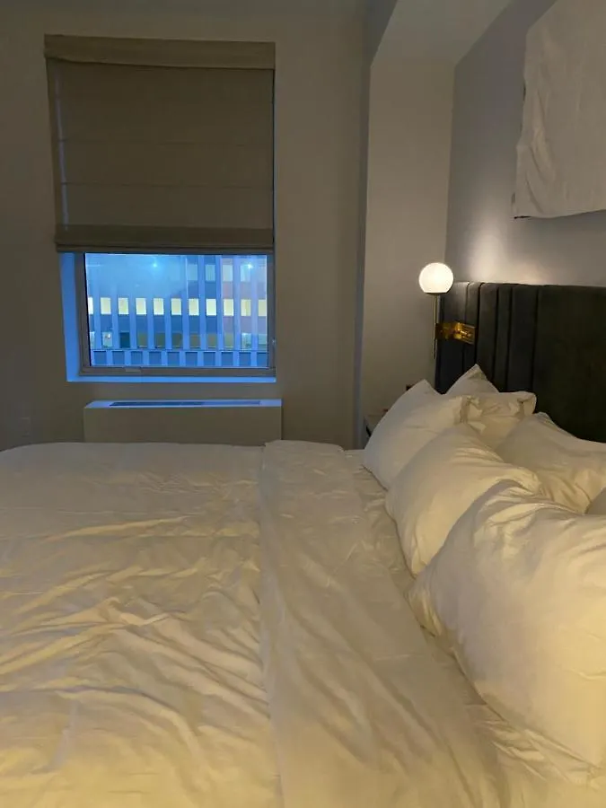 New York Rooftop Suite